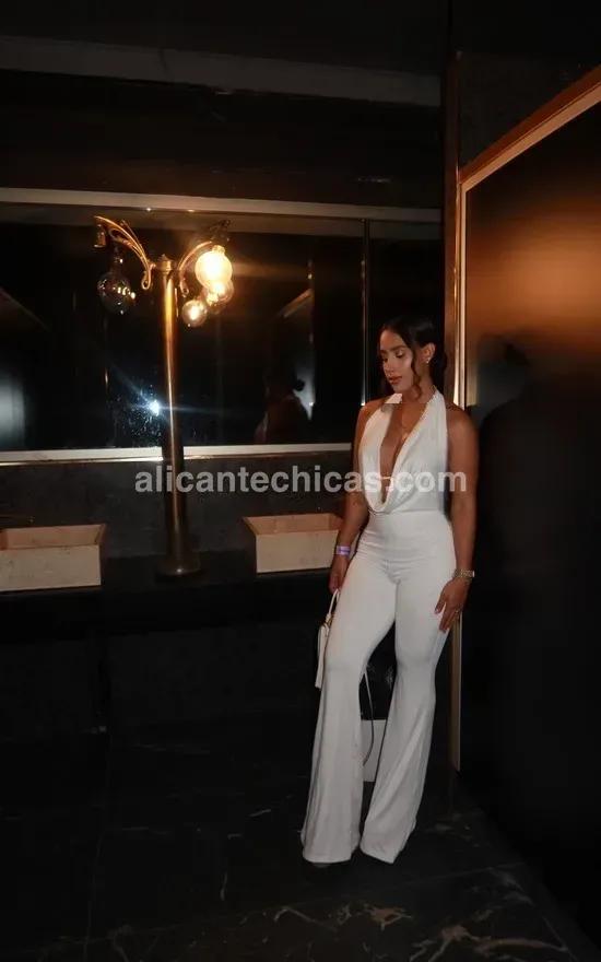Isabella, Colombiana — acompañante en Alicante