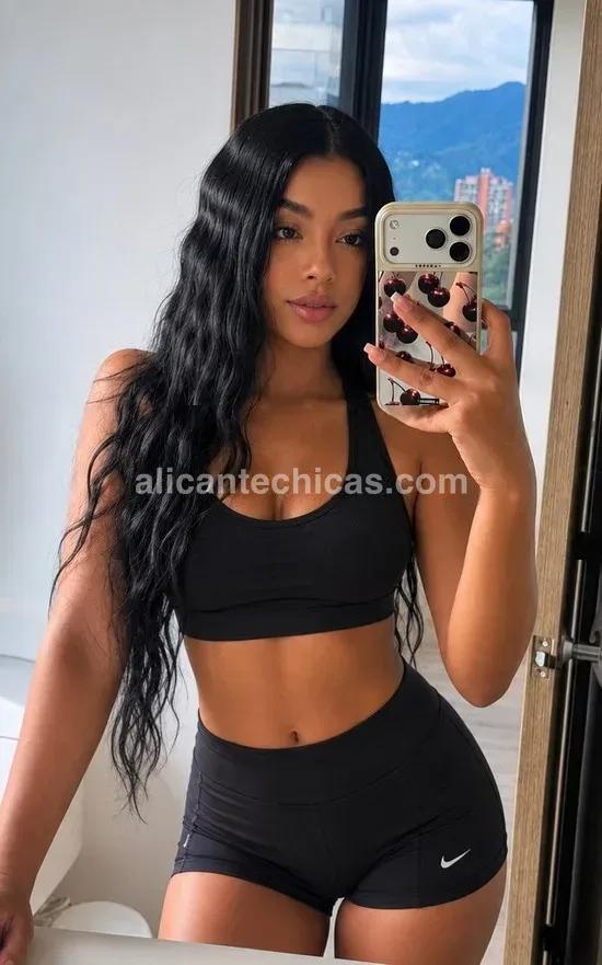 Victoria, Colombiana — acompañante en Alicante